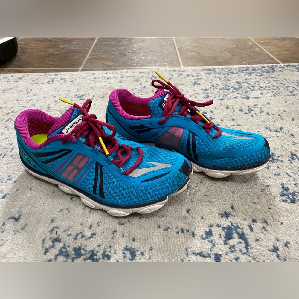 Brooks - 8 - only worn on treadmill
